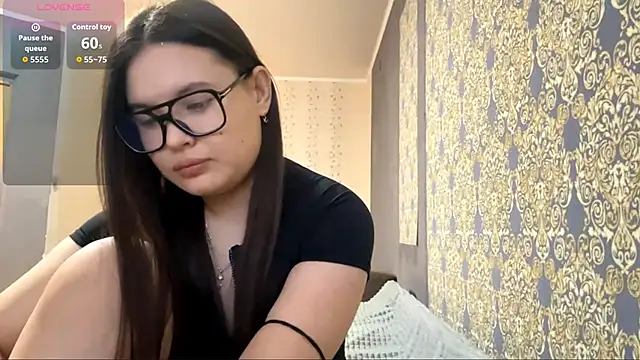 Snapshot of Ayazyn chatting on 02.08.26 Ayazyn online show from 02.08.26