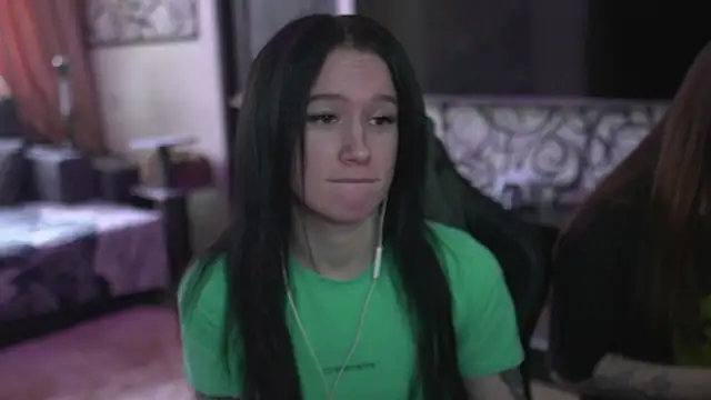 Snapshot of Carolina_G0lden chatting on 02.21.26 Carolina G0lden online show from 02.21.26