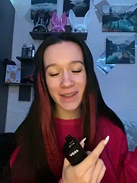 Carolina G0lden online show from 04.19.26