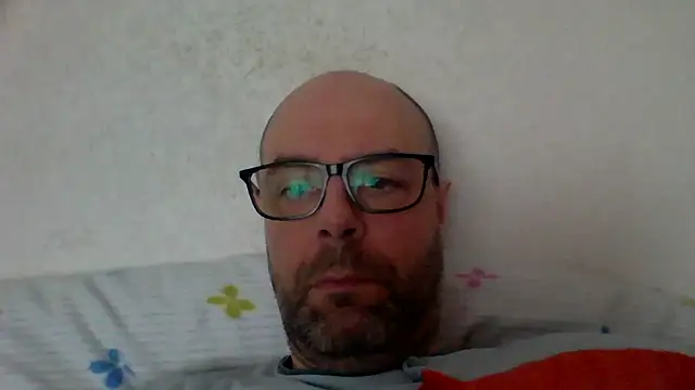 Snapshot of AlexRue chatting on 03.21.26 AlexRue online show from 03.21.26