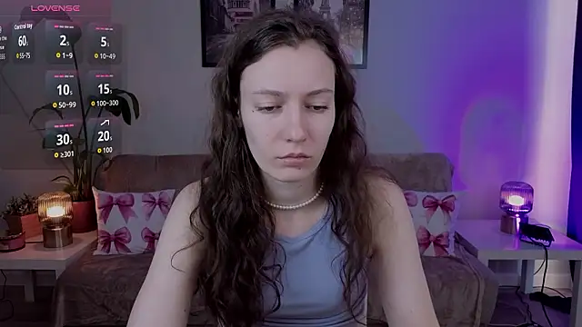 VioletaBloom online show from 02.02.26