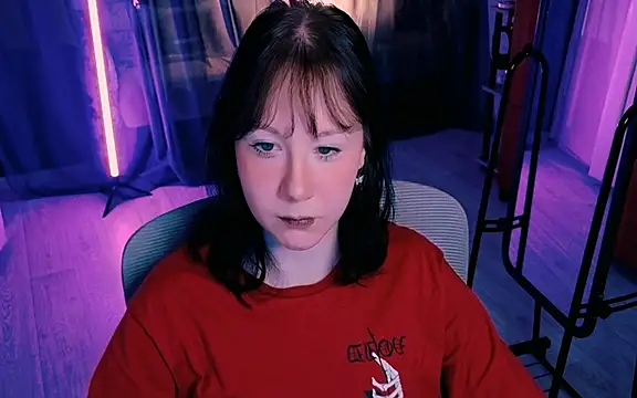 Snapshot of marty_bree chatting on 06.20.26 marty bree online show from 06.20.26