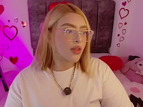 Snapshot of missevans chatting on 02.08.26 missevans online show from 02.08.26