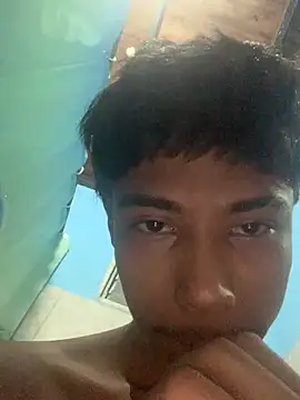 Snapshot of Adan21_cm chatting on 05.05.26 Adan21 cm online show from 05.05.26