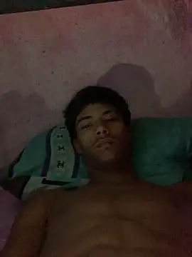 Snapshot of Adan21_cm chatting on 05.08.26 Adan21 cm online show from 05.08.26