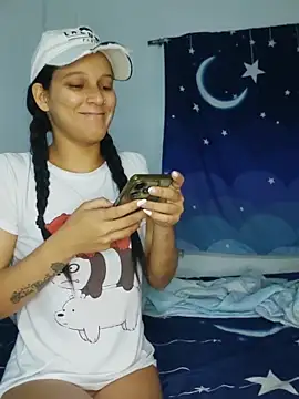 Perla and Maikol online show from 02.21.26