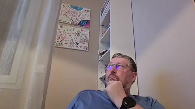 Snapshot of doudou310 chatting on 02.26.26 doudou310 online show from 02.26.26