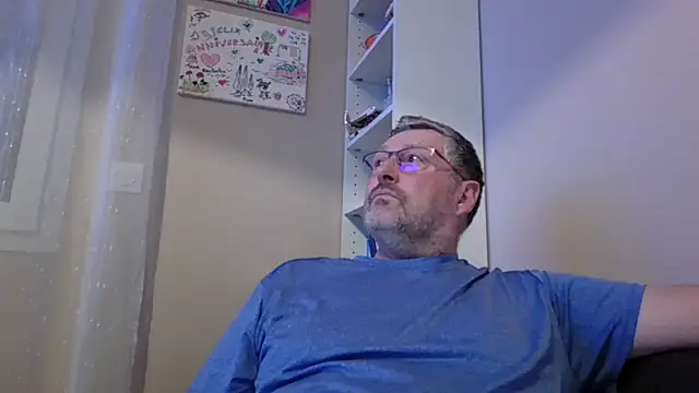 Snapshot of doudou310 chatting on 02.28.26 doudou310 online show from 02.28.26