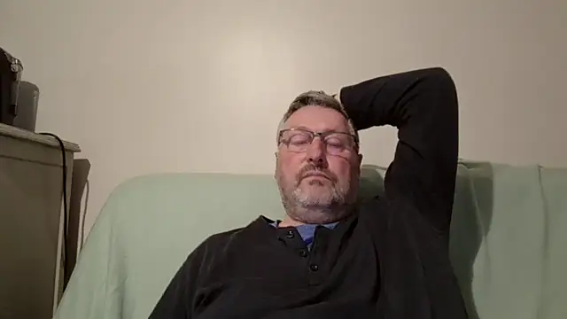 doudou310 online show from 04.04.26