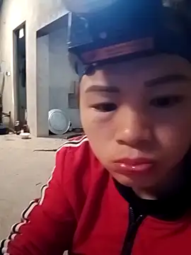 Snapshot of l_kiss chatting on 02.19.26 l kiss online show from 02.19.26