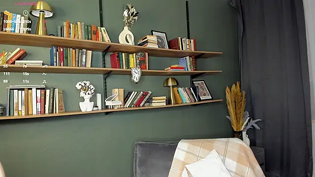 Snapshot of JuliannaLeiding chatting on 02.16.26 JuliannaLeiding online show from 02.16.26