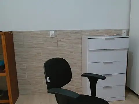 LatinLeone online show from 05.09.26