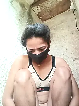 Snapshot of Sunali_Bendre chatting on 02.27.26 Sunali Bendre online show from 02.27.26