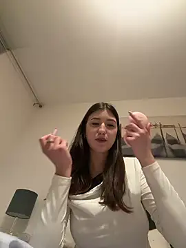 Snapshot of shyhabibi chatting on 02.27.26 shyhabibi online show from 02.27.26