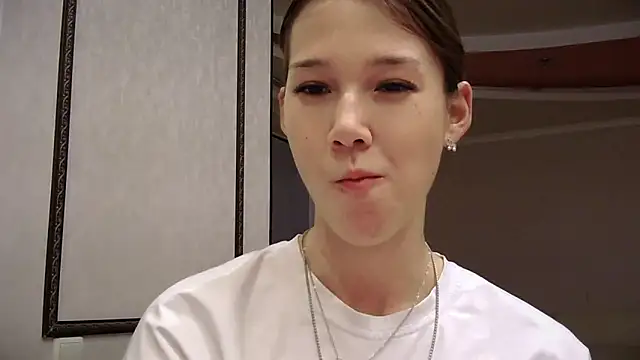 Snapshot of lilXdomiii chatting on 05.31.26 lilXdomiii online show from 05.31.26