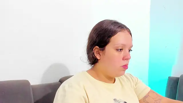 Emely pregnantt online show from 01.31.26