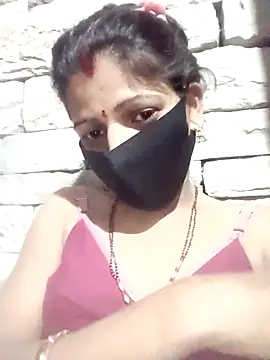 Snapshot of Divya-11431 chatting on 02.04.26 Divya-11431 online show from 02.04.26