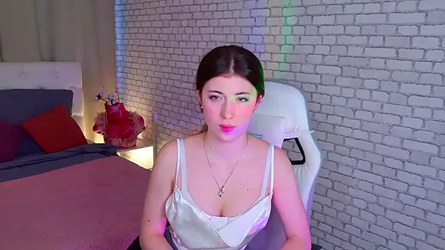 Snapshot of LunarDreamm chatting on 02.03.26 LunarDreamm online show from 02.03.26