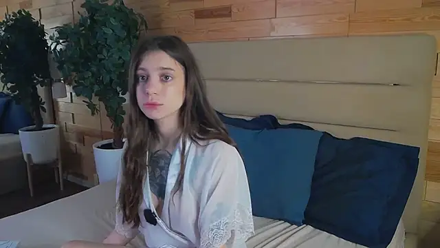 EileenElfie online show from 04.07.26