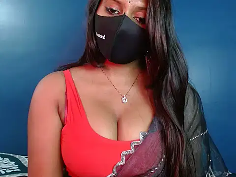 Snapshot of Hotginni4 chatting on 02.14.26 Hotginni4 online show from 02.14.26