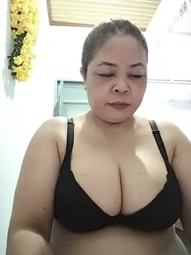 Baby-bigtits2026 online show from 07.21.26