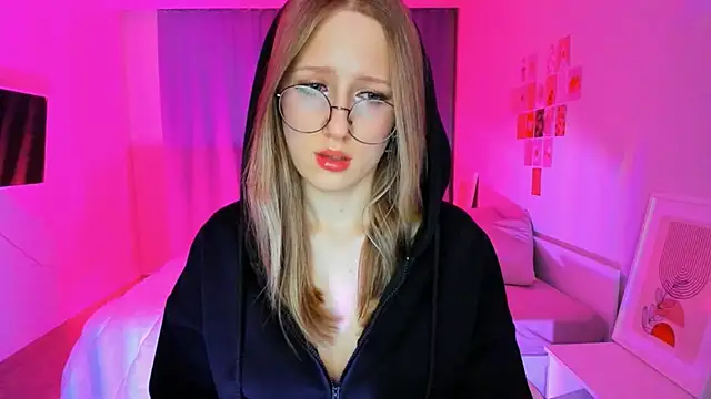 Vega Taylor online show from 03.03.26