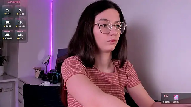 miabellee  online show from 03.20.26