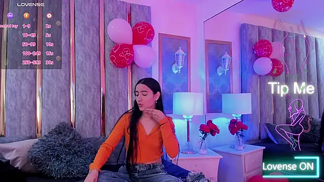 KeniaVelvet  online show from 02.25.26