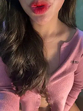 QuynhAnh 2k1 online show from 02.06.26