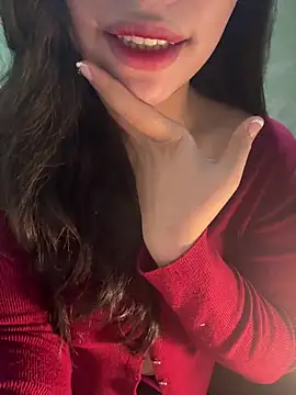 QuynhAnh 2k1 online show from 02.08.26