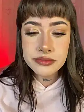Snapshot of Tamara_uwu chatting on 06.18.26 Tamara uwu online show from 06.18.26