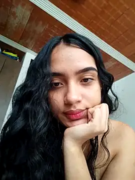 Snapshot of cynliu chatting on 04.13.26 cynliu online show from 04.13.26