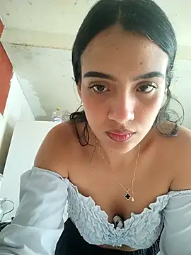 Snapshot of cynliu chatting on 04.15.26 cynliu online show from 04.15.26