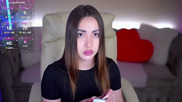 OliviaMoore  online show from 02.25.26