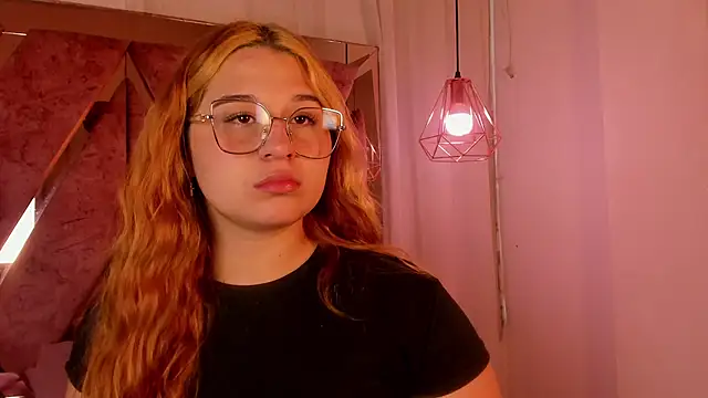 Snapshot of shantal_cooper_ chatting on 02.05.26 shantal cooper online show from 02.05.26