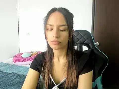 Megan Blue  online show from 03.02.26