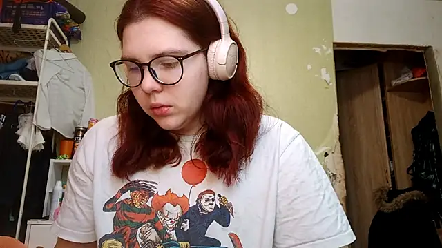 VannessaDillenbeck online show from 02.11.26