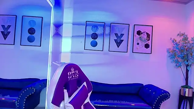 Snapshot of Maddie_T18 chatting on 03.28.26 Maddie T18 online show from 03.28.26