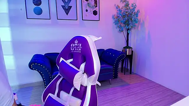 Snapshot of Maddie_T18 chatting on 03.31.26 Maddie T18 online show from 03.31.26