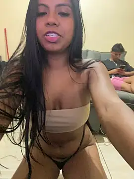 Snapshot of fahzinha chatting on 02.26.26 fahzinha online show from 02.26.26