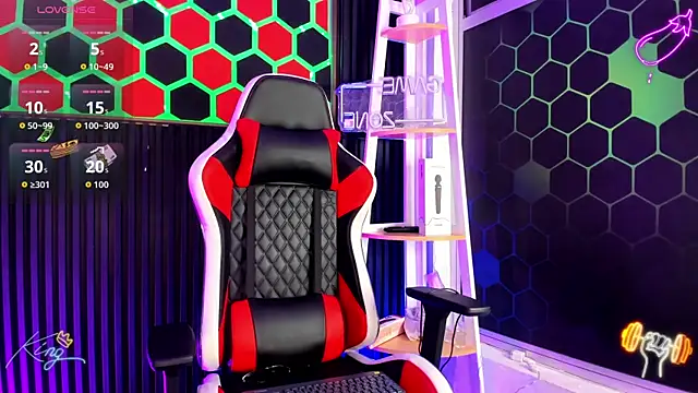 Snapshot of David_Banks_ chatting on 04.14.26 David Banks online show from 04.14.26