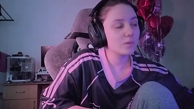 Holy Kveta online show from 02.27.26