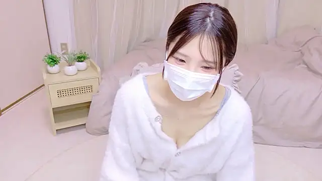 Snapshot of _MIYUnya chatting on 02.08.26 MIYUnya online show from 02.08.26