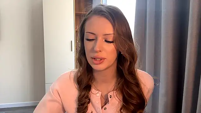 Snapshot of sugarbloom chatting on 02.13.26 sugarbloom online show from 02.13.26