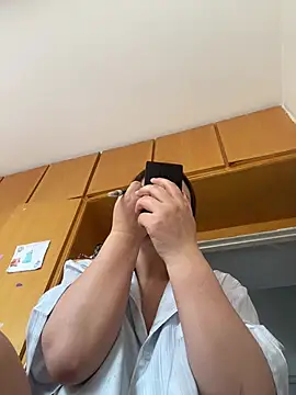 Youyou 12 online show from 03.31.26