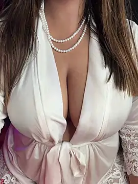 Snapshot of queen-panda chatting on 03.01.26 queen-panda online show from 03.01.26