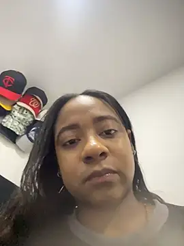 amara queen  online show from 05.11.26