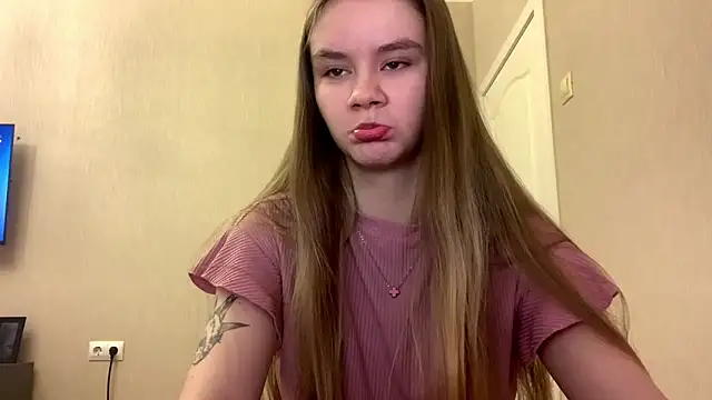 Snapshot of AgnesShy_ chatting on 02.24.26 AgnesShy online show from 02.24.26