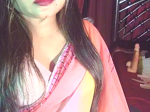 Snapshot of Nusrat_Faria chatting on 05.05.26 Nusrat Faria online show from 05.05.26