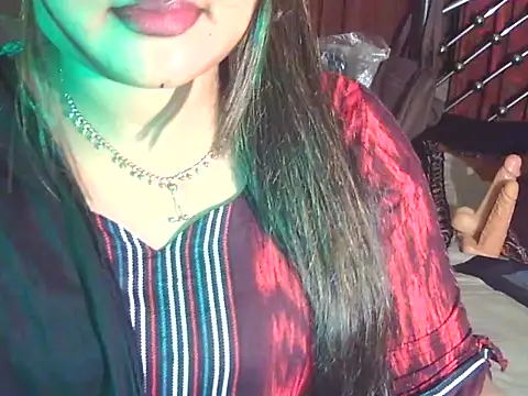 Snapshot of Nusrat_Faria chatting on 05.15.26 Nusrat Faria online show from 05.15.26